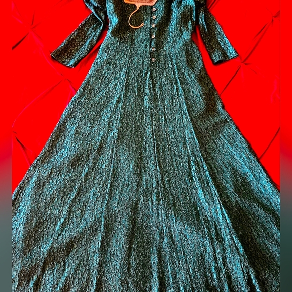 ⏰️LAST CHANCE! FINAL PRICE💲Vintage Emerald Green Lace Midi Dress - Picture 9 of 10